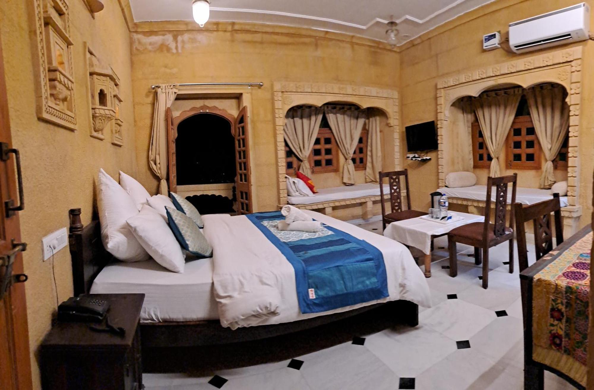 Golden Marigold Hotel Jaisalmer Esterno foto