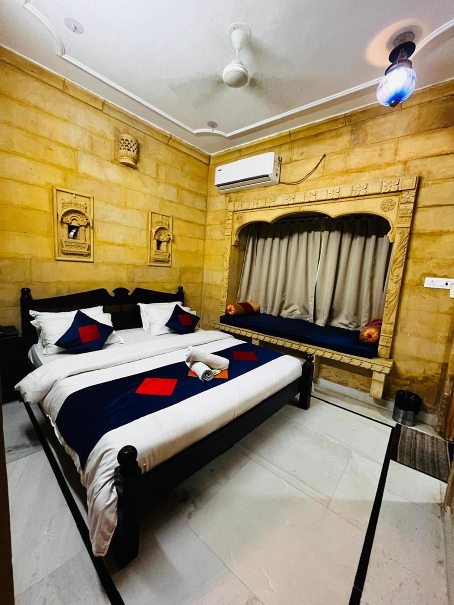 Golden Marigold Hotel Jaisalmer Esterno foto